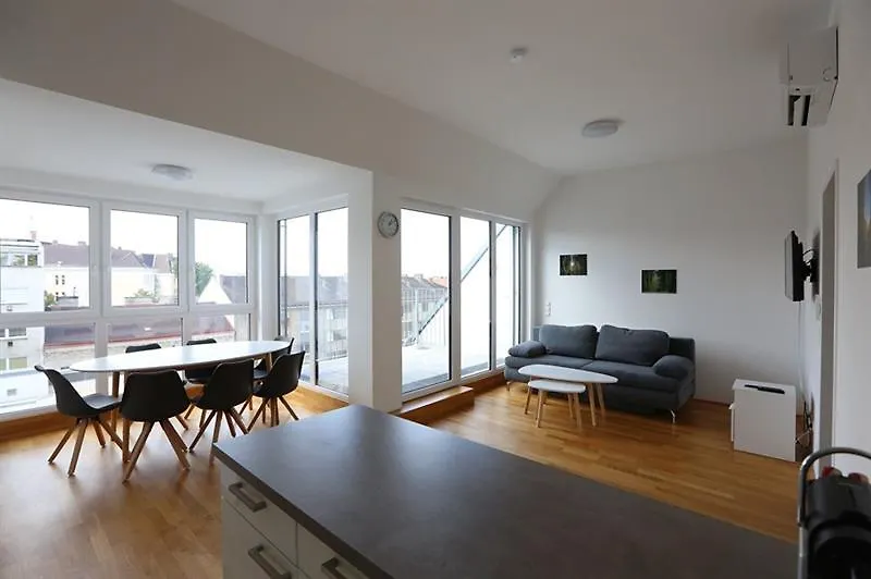 4 Beds And More Vienna Apartments - Contactless Check-In 0*,