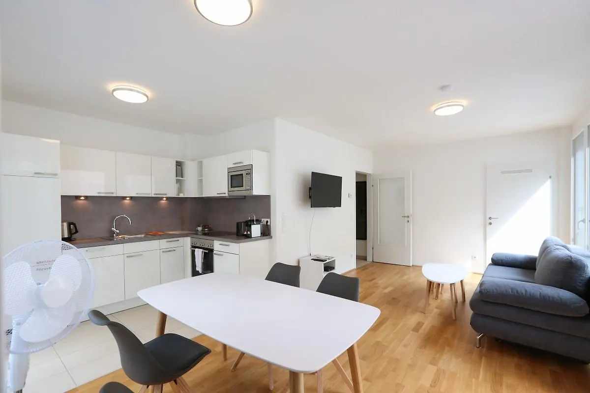4 Beds And More Vienna Apartments - Contactless Check-In Ausztria