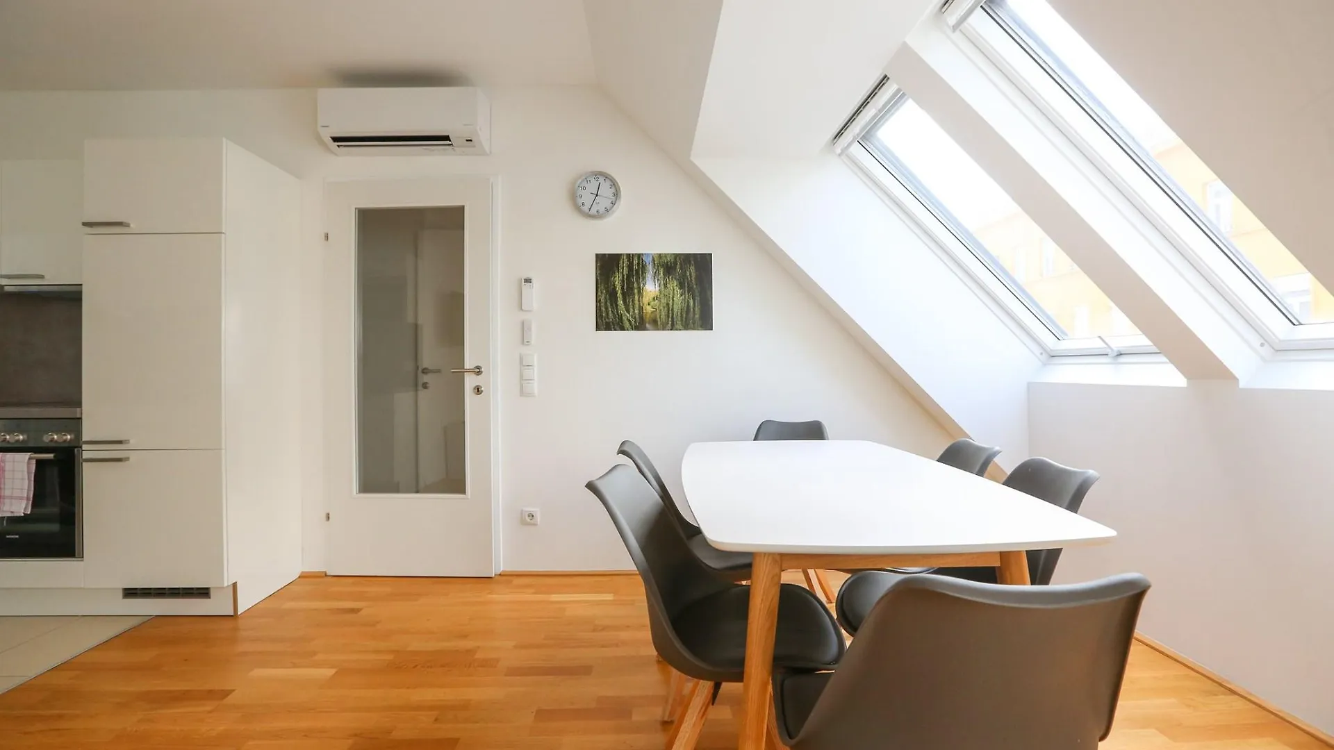 4 Beds And More Vienna Apartments - Contactless Check-In
