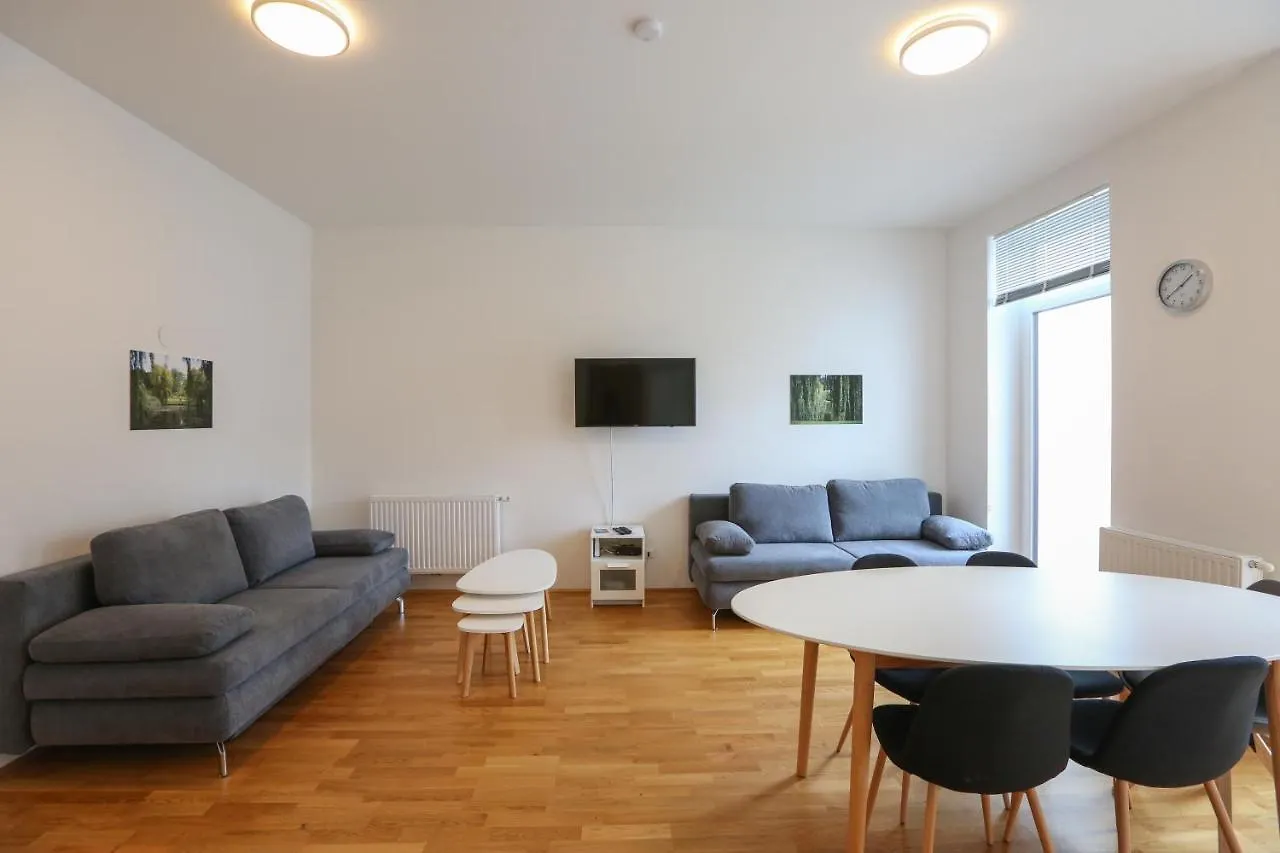 4 Beds And More Vienna Apartments - Contactless Check-In Ausztria