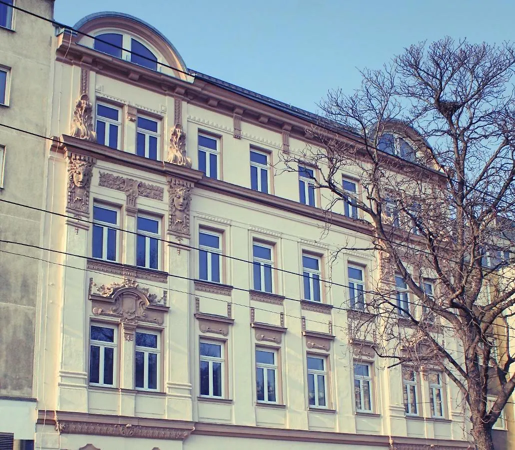 4 Beds And More Vienna Apartments - Contactless Check-In 0*,
