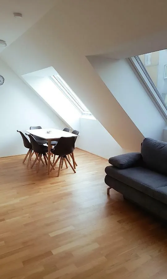 4 Beds And More Vienna Apartments - Contactless Check-In Ausztria