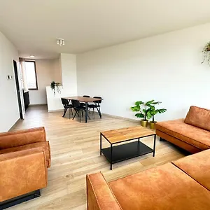 antwerp-central-apartments.brusselshotelsbook.com/
