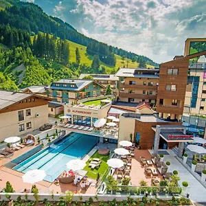 **** Hotel Alpinresort Valsaa - Sport & Austria