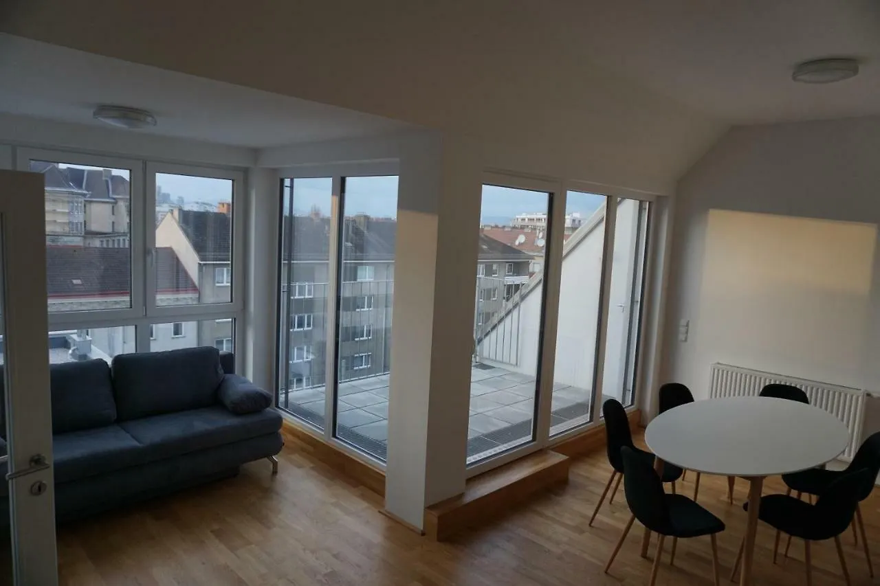 4 Beds And More Vienna Apartments - Contactless Check-In Austria